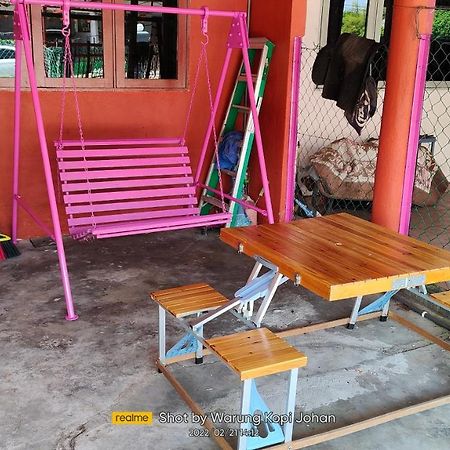 Homestay D' Tengah Bandar Kuala Rompin Eksteriør billede