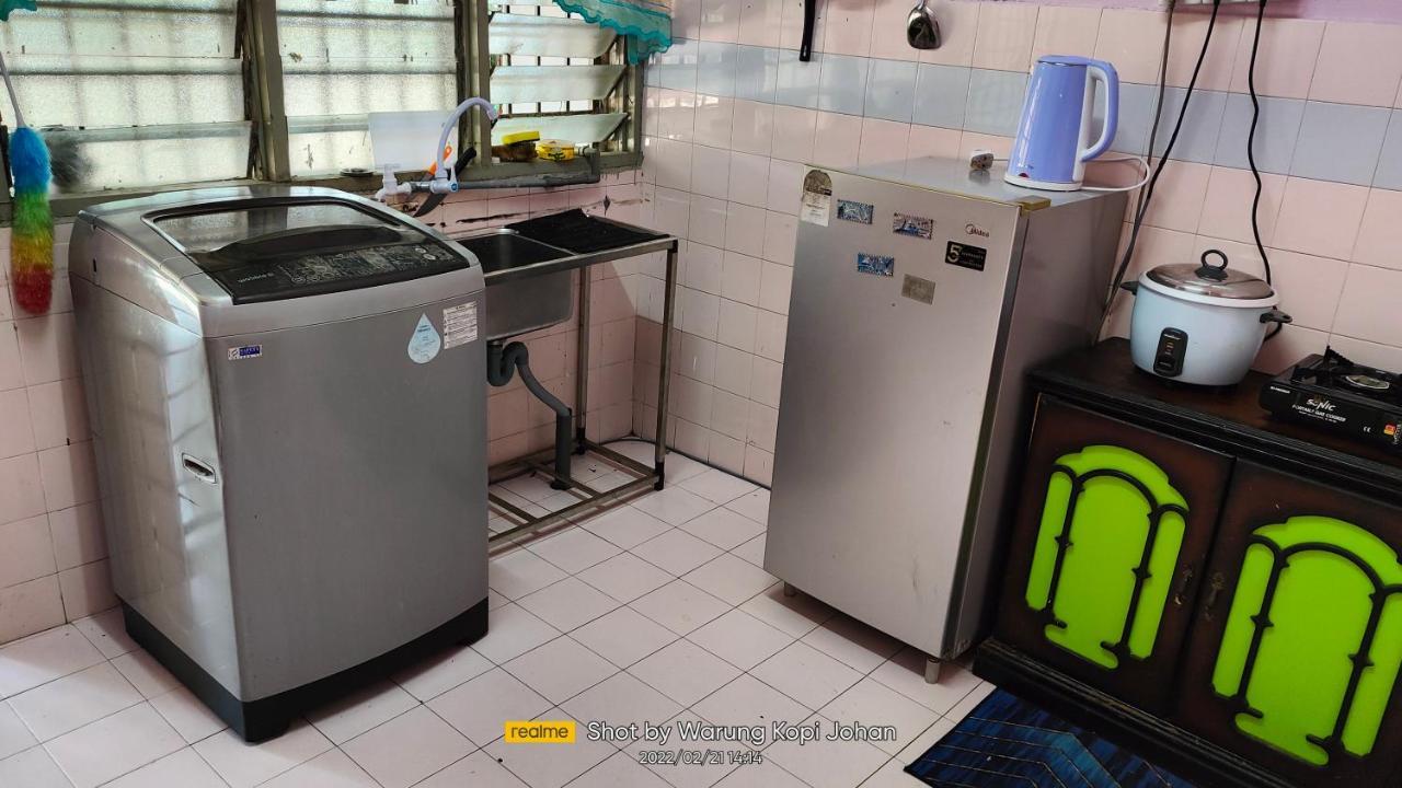 Homestay D' Tengah Bandar Kuala Rompin Eksteriør billede